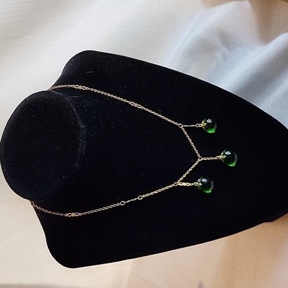 Gold‎ Tone Emerald Green Drop Necklace - Picture 13 of 13